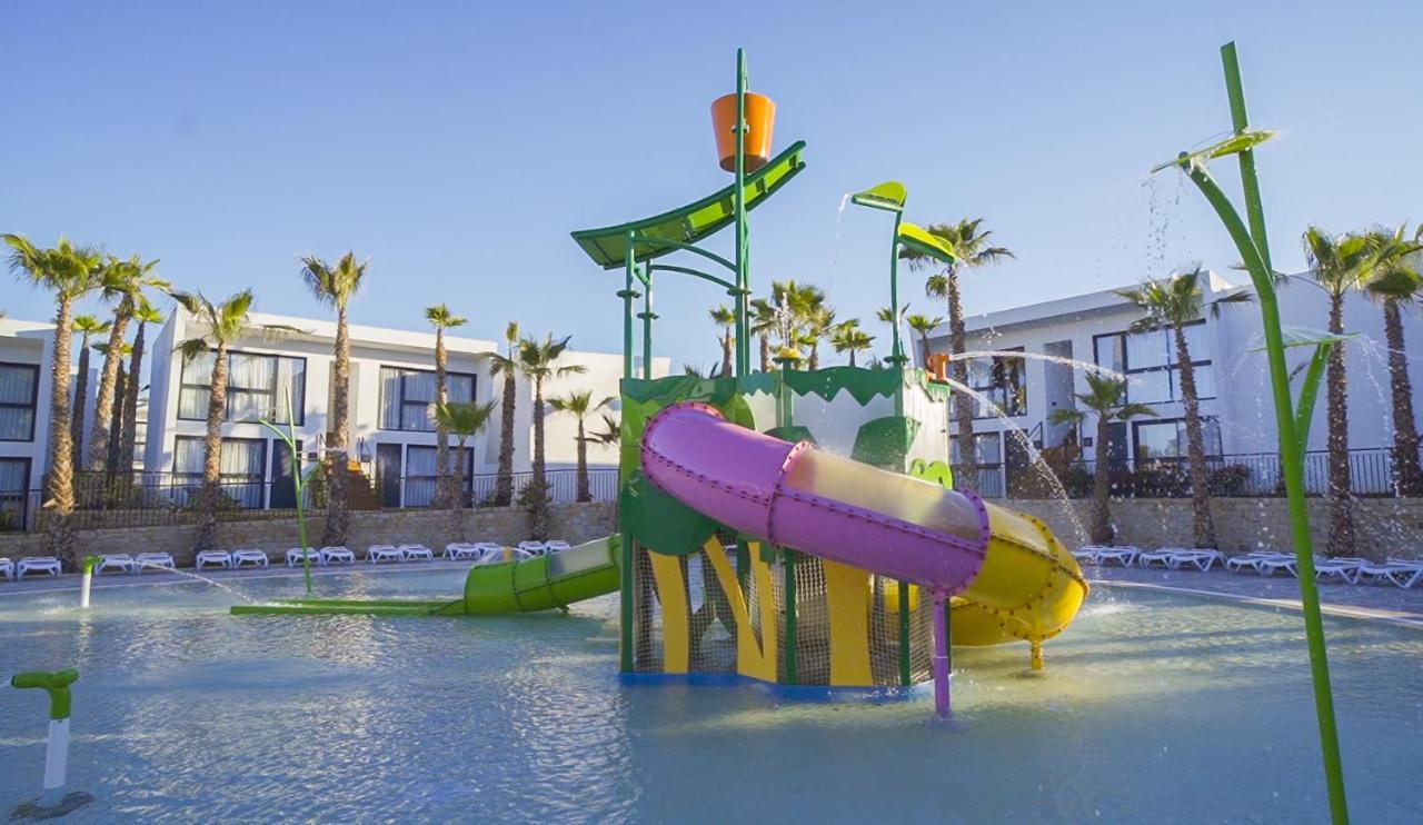Alannia Salou Hotel ภายนอก รูปภาพ